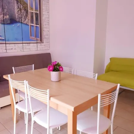 Fuer 5 Personen Ca 50 M In Bibione, Venetien Provinz Venedig - B59964 Apartment *