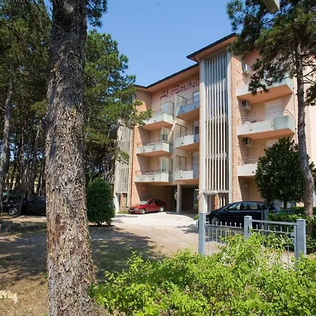 Fuer 5 Personen Ca 50 M In Bibione, Venetien Provinz Venedig - B59964 Bibione